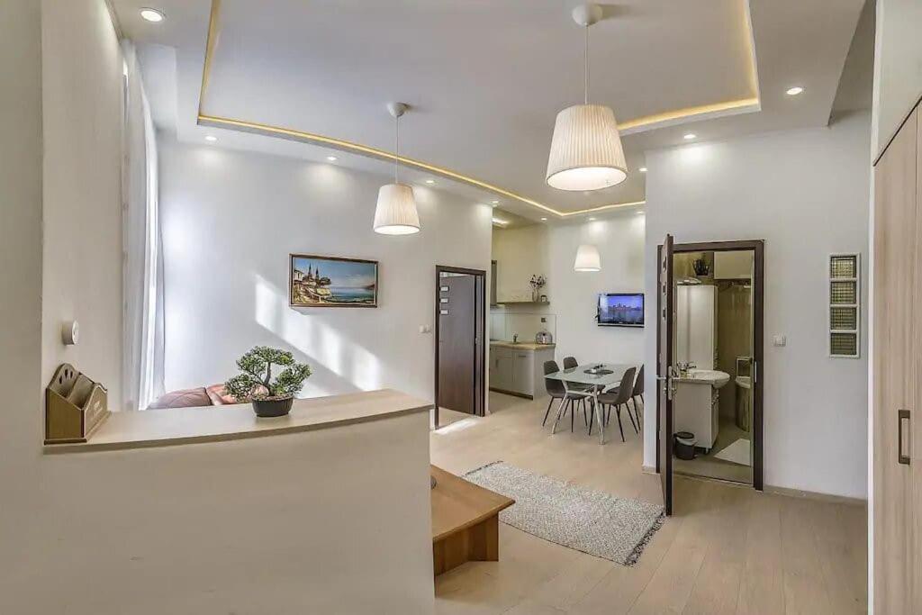 Szechenyi Renovated 2Br At Danube River Budapest Bagian luar foto